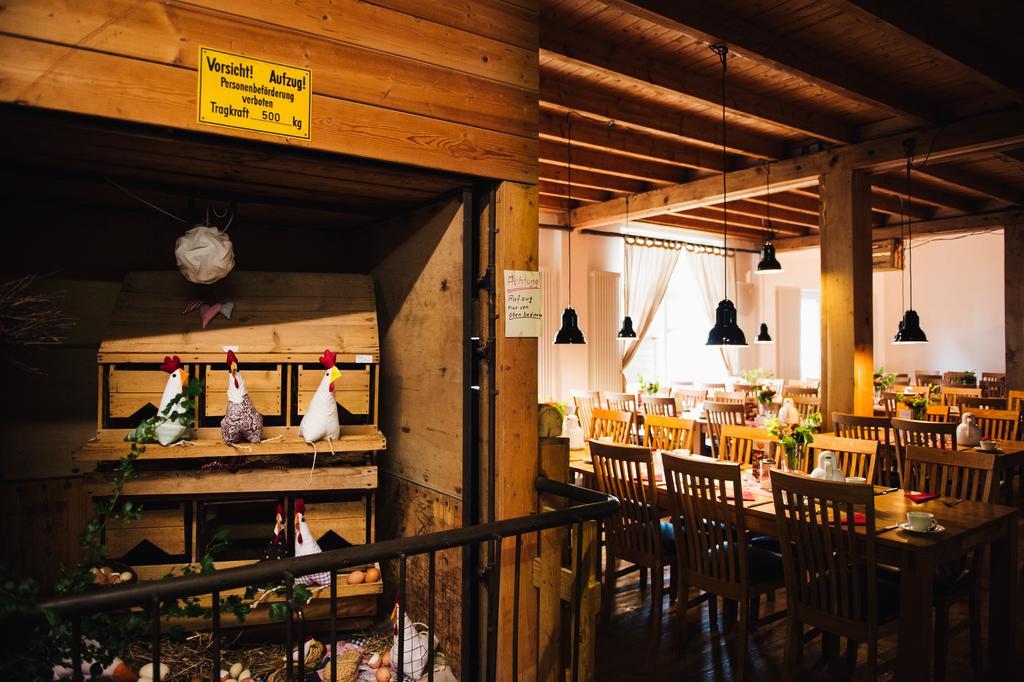 Alte Kass Hotel & Kaffeehaus Neidlingen ภายนอก รูปภาพ