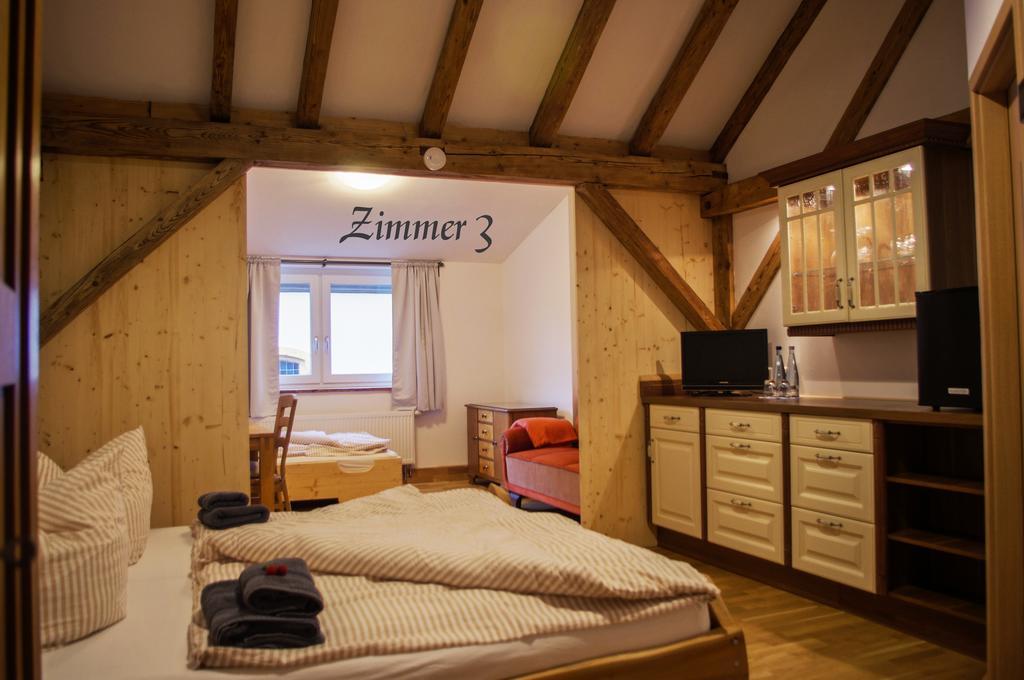 Alte Kass Hotel & Kaffeehaus Neidlingen ภายนอก รูปภาพ