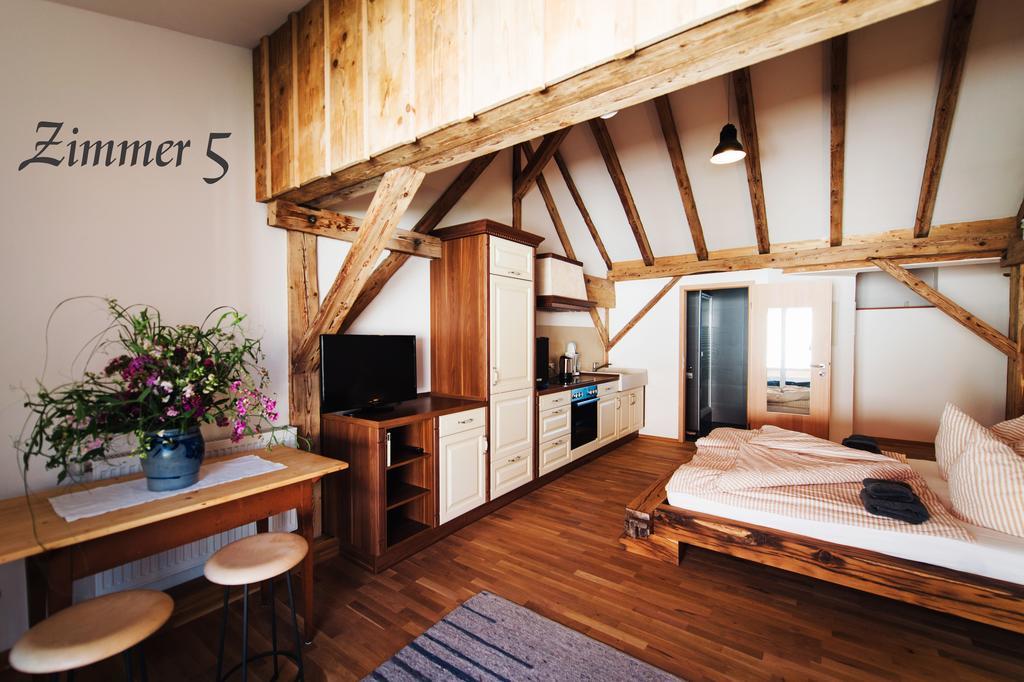 Alte Kass Hotel & Kaffeehaus Neidlingen ภายนอก รูปภาพ