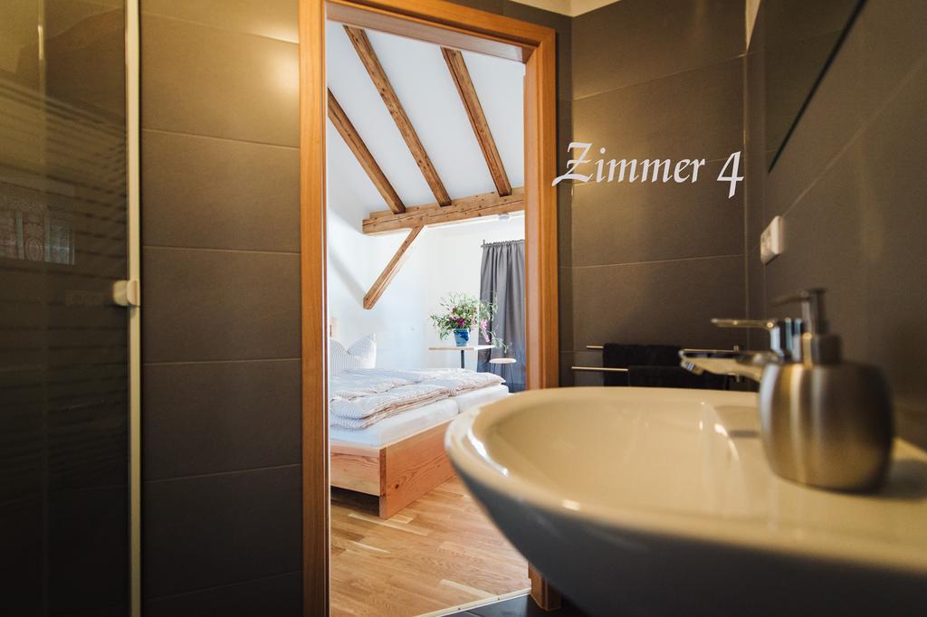 Alte Kass Hotel & Kaffeehaus Neidlingen ภายนอก รูปภาพ